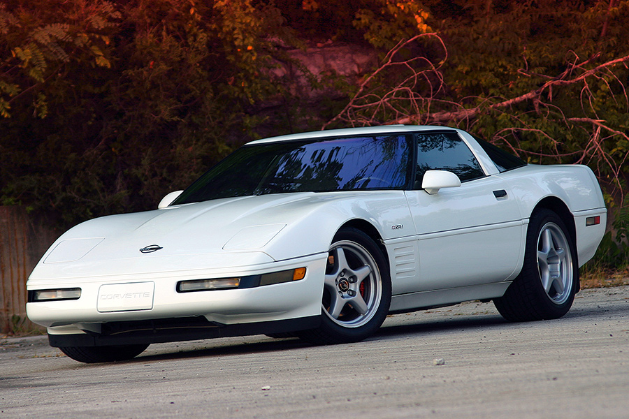 1996-1992-CORVETTE-C4-Hero2