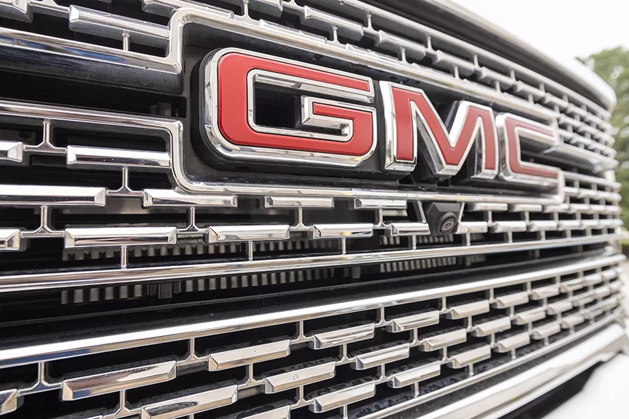 GM 6.6L Truck Supercharger with air-to-air intercooler