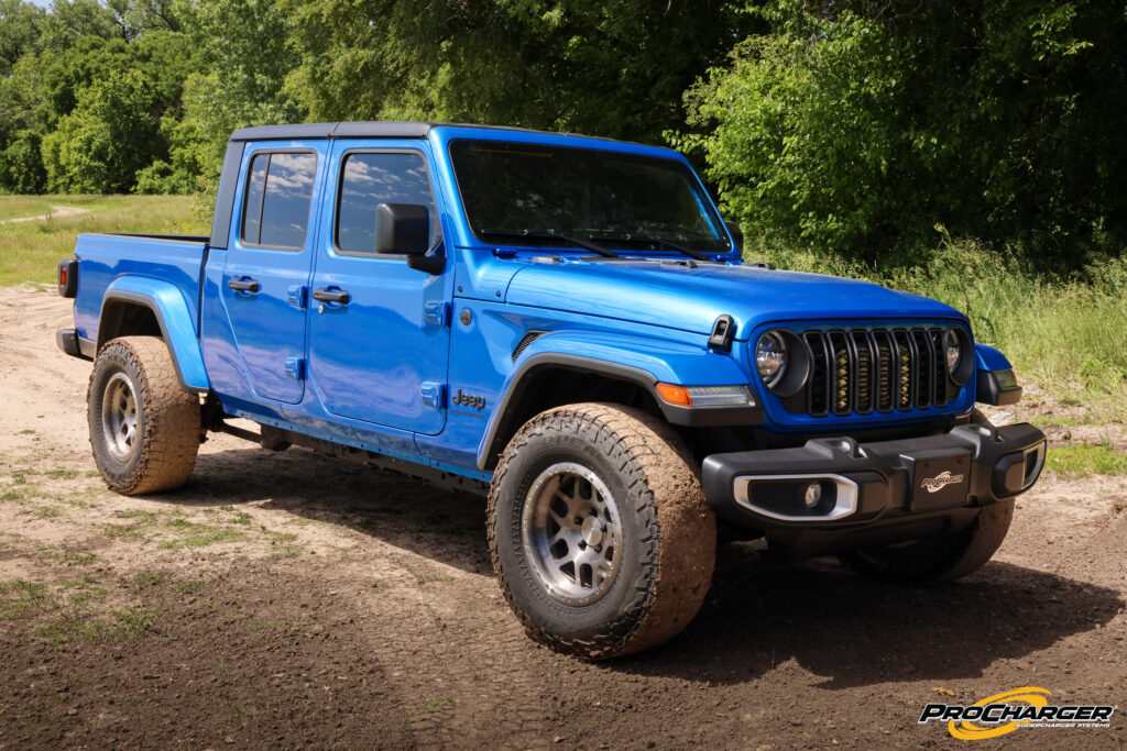 Jeep Gladiator on trail
