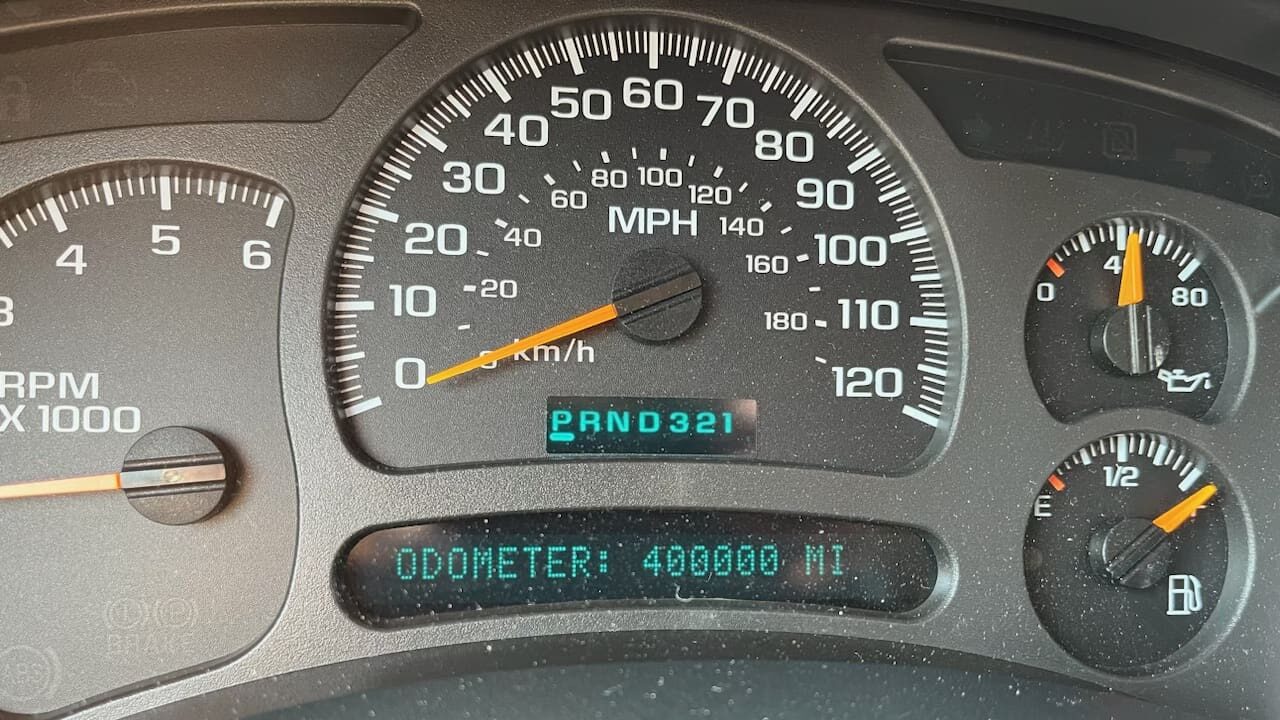 Dan's Chevy Avalanche 400,000 miles dash